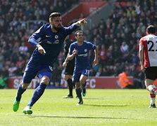 包含克罗托内客场险胜，向联赛前十冲刺的词条